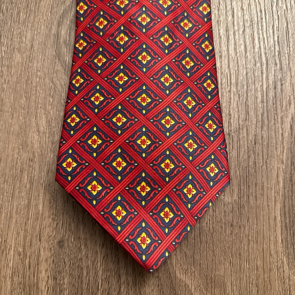 Vintage Courreges home Elegant Red Patterned Men's Tie